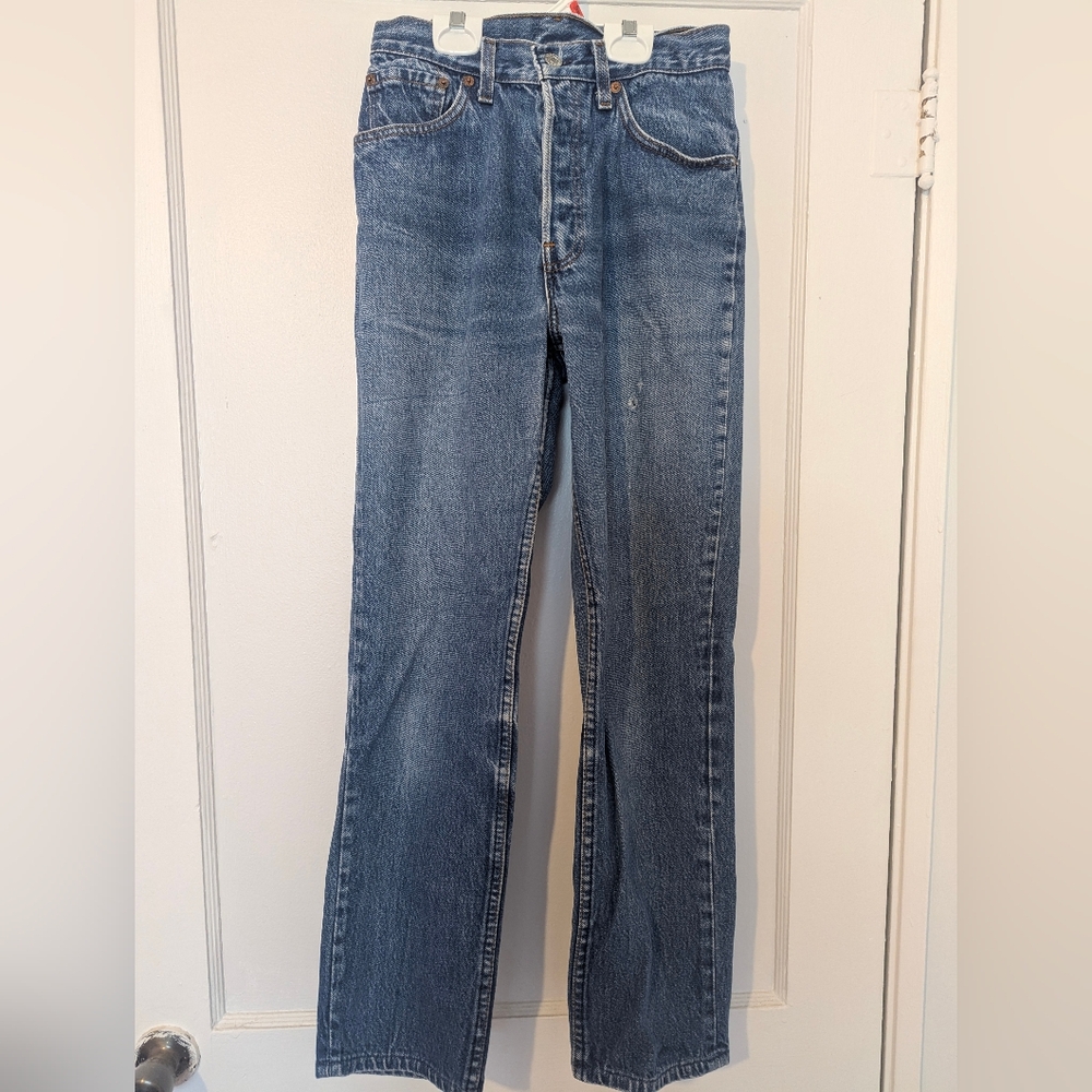 Vintage High Rise Straight Leg Levi's Women's W25